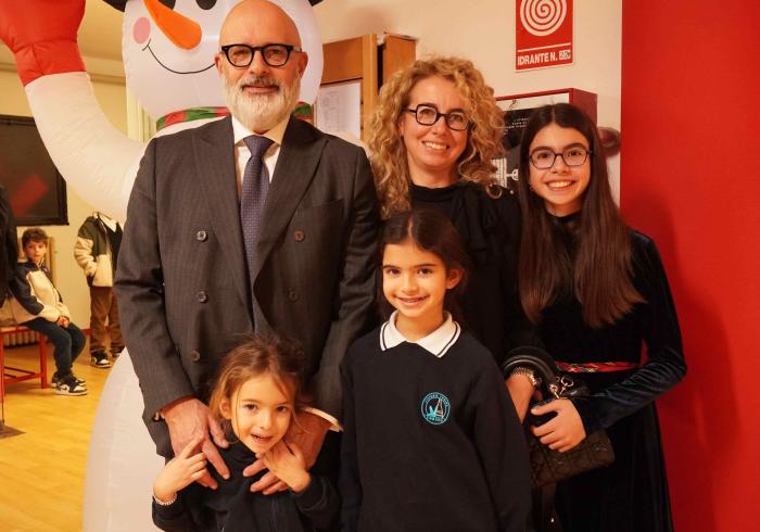 natale 2025 alle scuole medie vittoria torino 